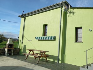 Ulkoruokailutilat