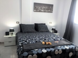 3 bedrooms, iron/ironing board, travel crib, WiFi