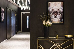 Interior detail - Deluxe Victoria Home close to Buckingham Palace (London)