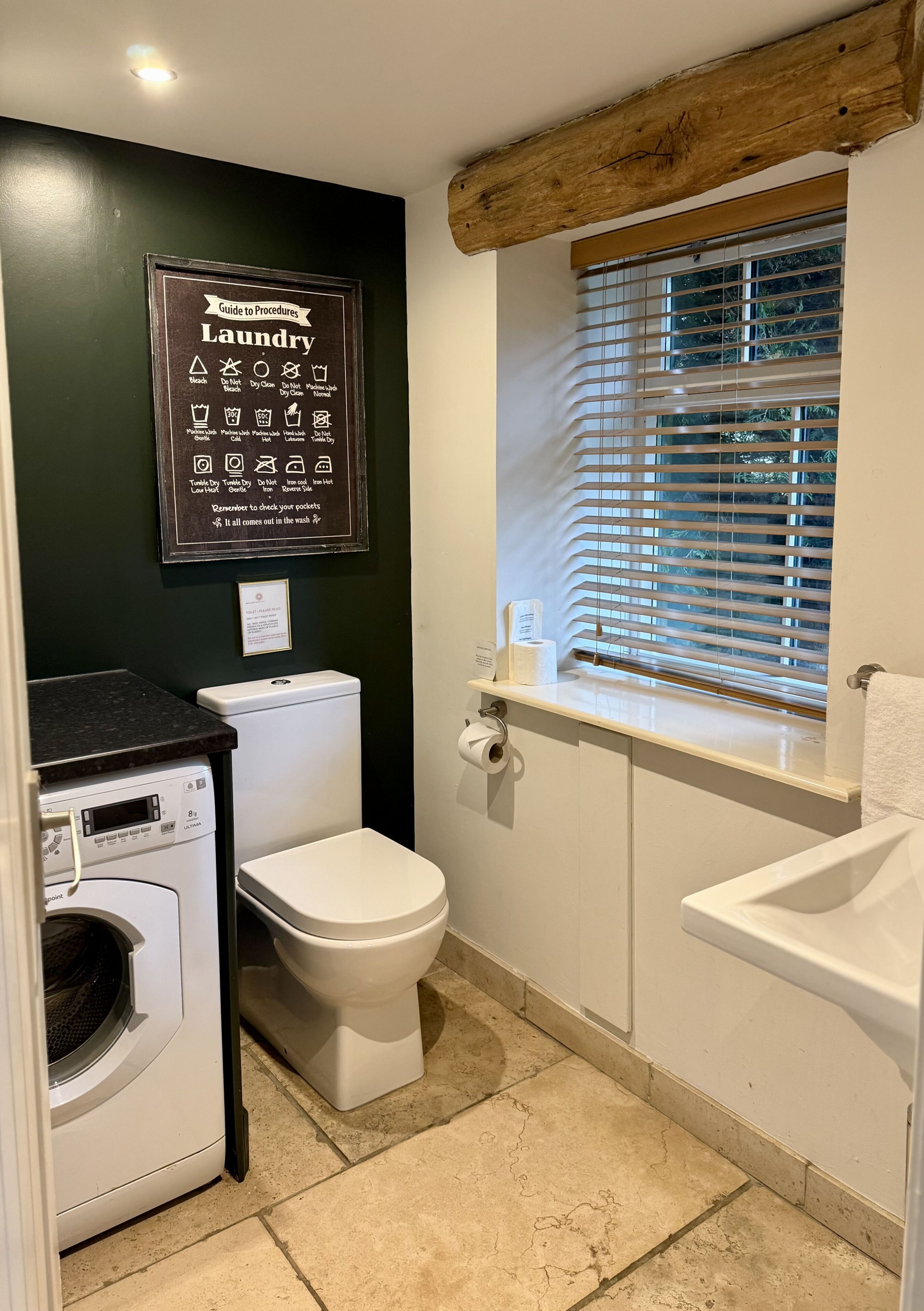 Combined shower/tub