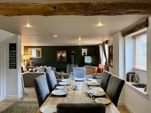 Interior - Shippon Cottage - sleeps 6 guests in 3 bedrooms (Foolow)