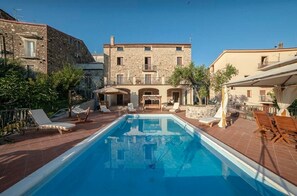 Pool - Villa Vibrante - 14 Guests - Independent Villa with pool (Vibonati)