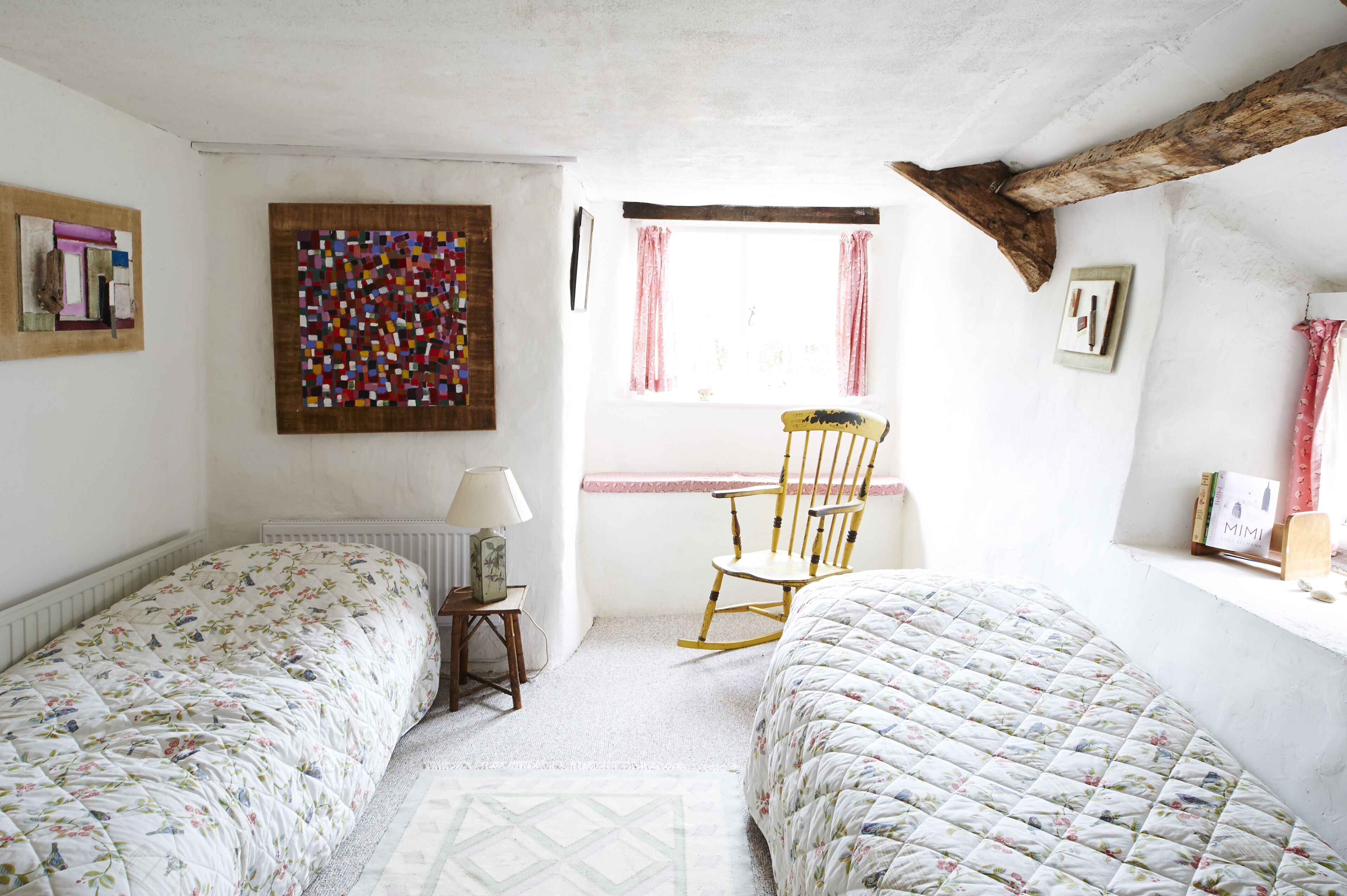 bedroom 1: double or 2 singles