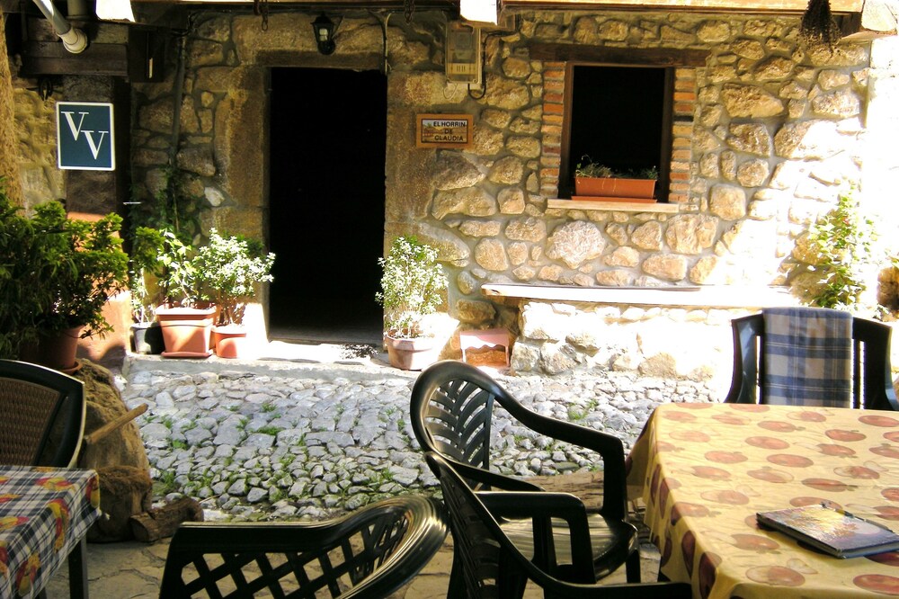 Chalet - Tanda, Ponga