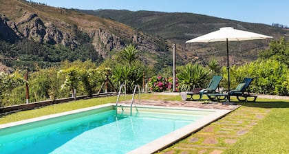 Atemberaubende 3-Bett-2-Bad-Villa über dem Fluss Douro / Porto Stadt - WIFI-Schlaf 6-10