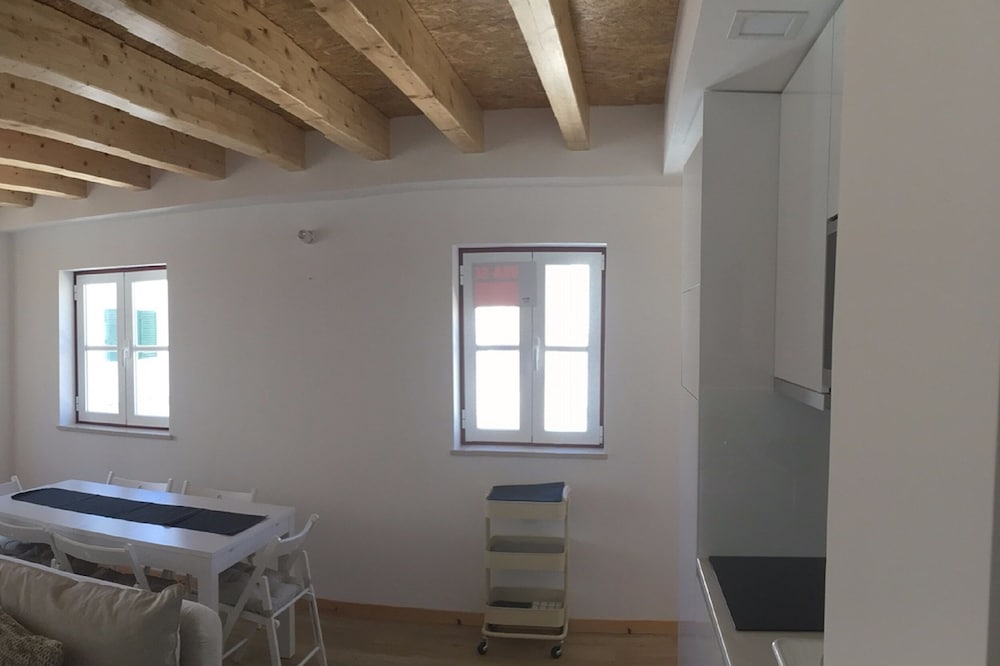 New apartment with sea and castle !! Along the beach