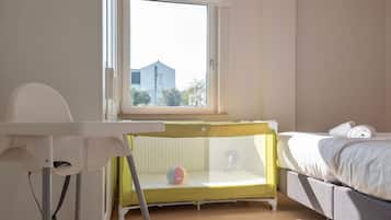 2 bedrooms, iron/ironing board, travel cot, WiFi