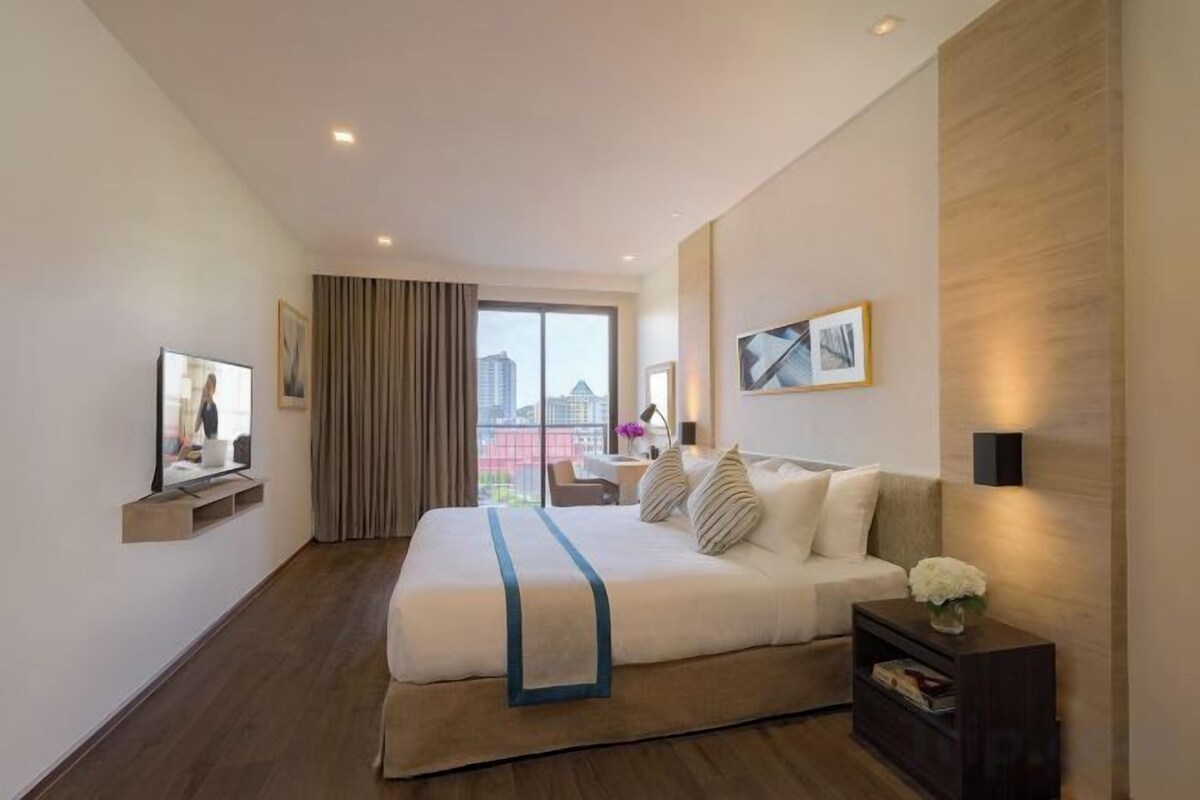 Down comforters, pillowtop beds, in-room safe, desk