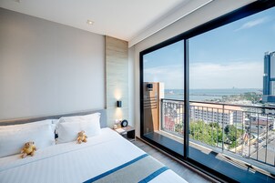 Estudio Premier, vistas al mar | Vistas a la ciudad