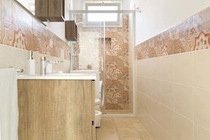Comfort Apartment, 1 Bedroom (1238-Lucia) | Bathroom