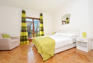 2 Schlafzimmer, Bügeleisen/Bügelbrett, WLAN, Bettwäsche
