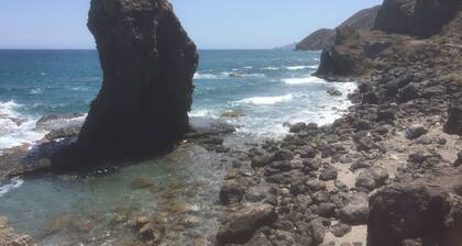 3 bedroom apartment, wifi, U.K. television, parking and swimmingpool