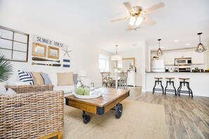 Smart TV, books, stereo