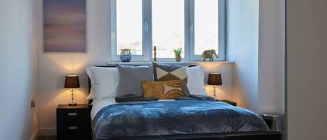 1 bedroom, iron/ironing board, Internet, bed sheets