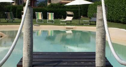 Betulla, Barga! Private beach style pool, WIFI, walk to bars/restaurants!