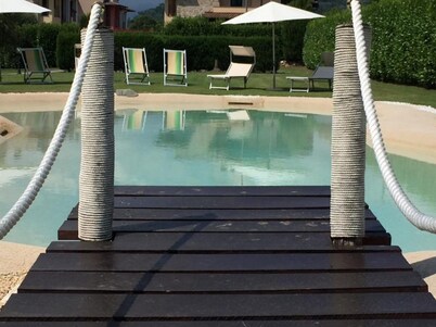 Betulla,  Barga!  Private beach style pool,  WIFI, walk to bars/restaurants!