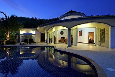 Luxurious, quiet, private Pool-Villa Orchid, 7/7 housekeeper/butler