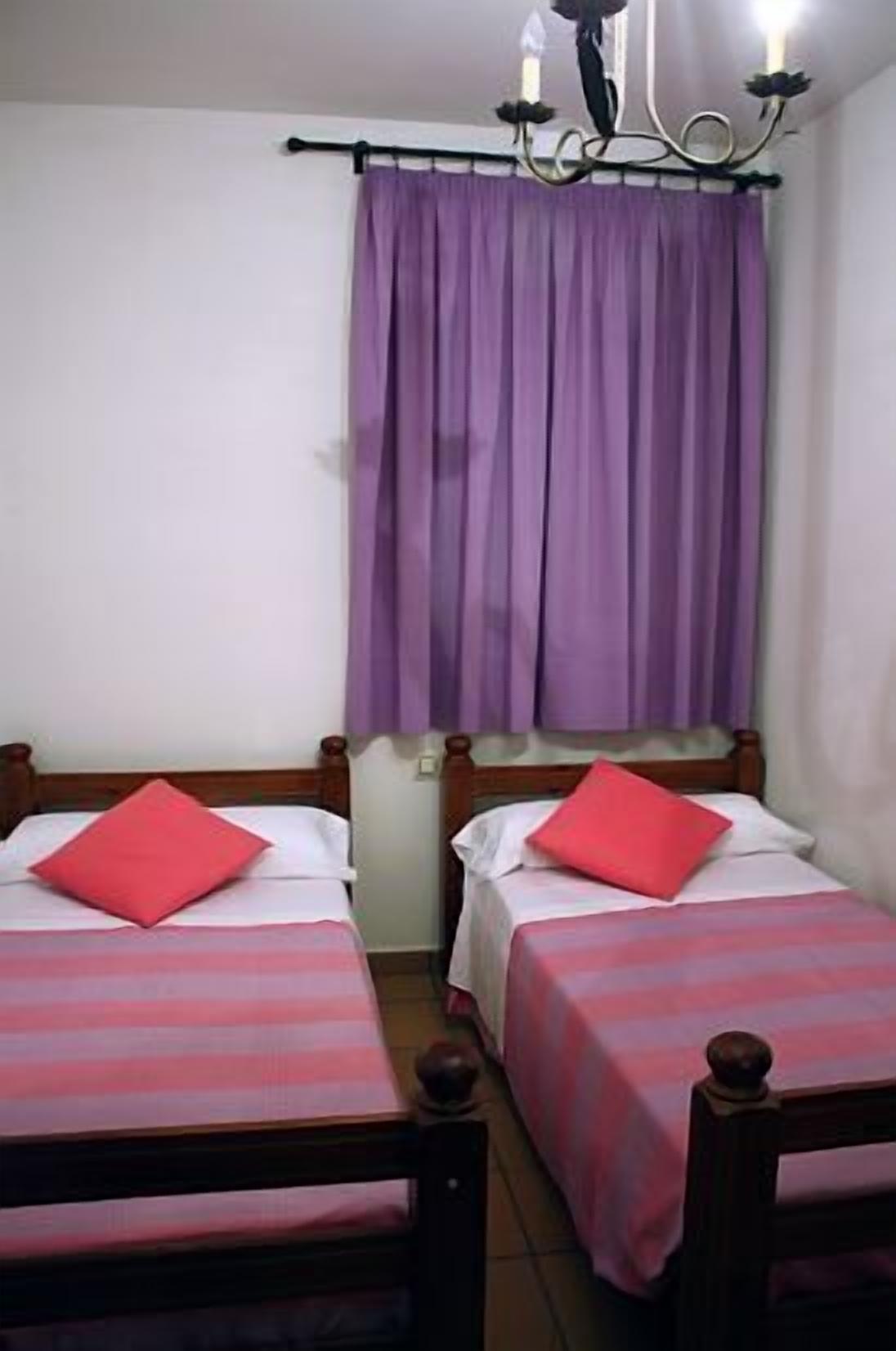 Rural apartment Aldea la Cabachuela for 3 people