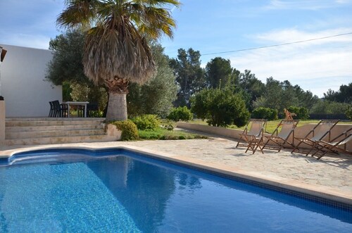 Villa Can Carreras - Quatre Chambres Villa, Couchages 8