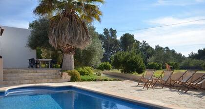 Villa Can Carreras - Quatre Chambres Villa, Couchages 8