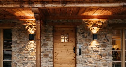 Urlaubsparadies auf sonnigem Hochplateau - Traumhaftes 182qm großes Ferienchalet
