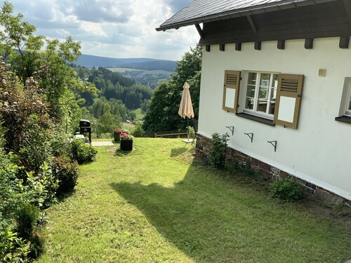 Ferienhaus-Aschberg,  Ein Haus zum Wohlfühlen; tolle Aussicht und viel Platz