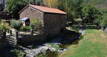 Maalaistalo Aldea la Cabachuela 4 hengelle