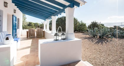 Maison Llevant 4pax.2chambres+2 salles de bain.800 mĂštres de la plage de Migjorn