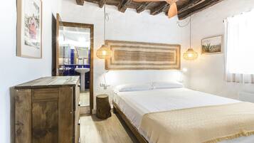 2 slaapkamers, een kluis op de kamer, een strijkplank/strijkijzer