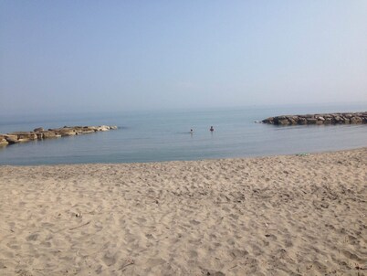 spacious detached villa with private access to the sea