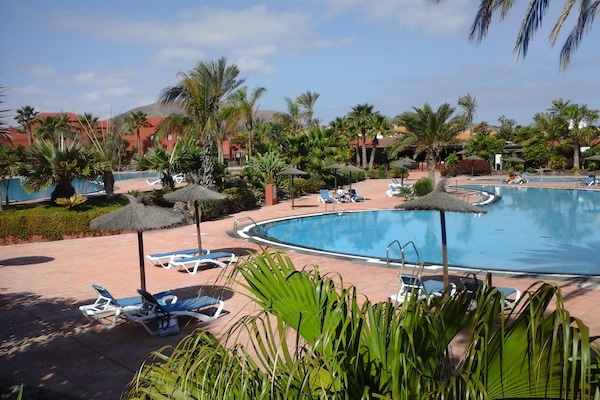 Oasis Tamarindo, 2 Pools