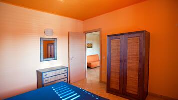 2 bedrooms, iron/ironing board, free WiFi, wheelchair access