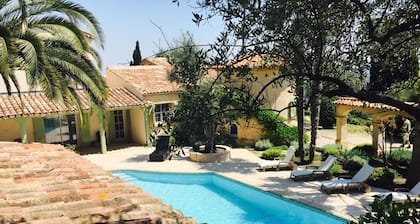 EDISTÄMINEN KESÄKUUN HEINÄKUU