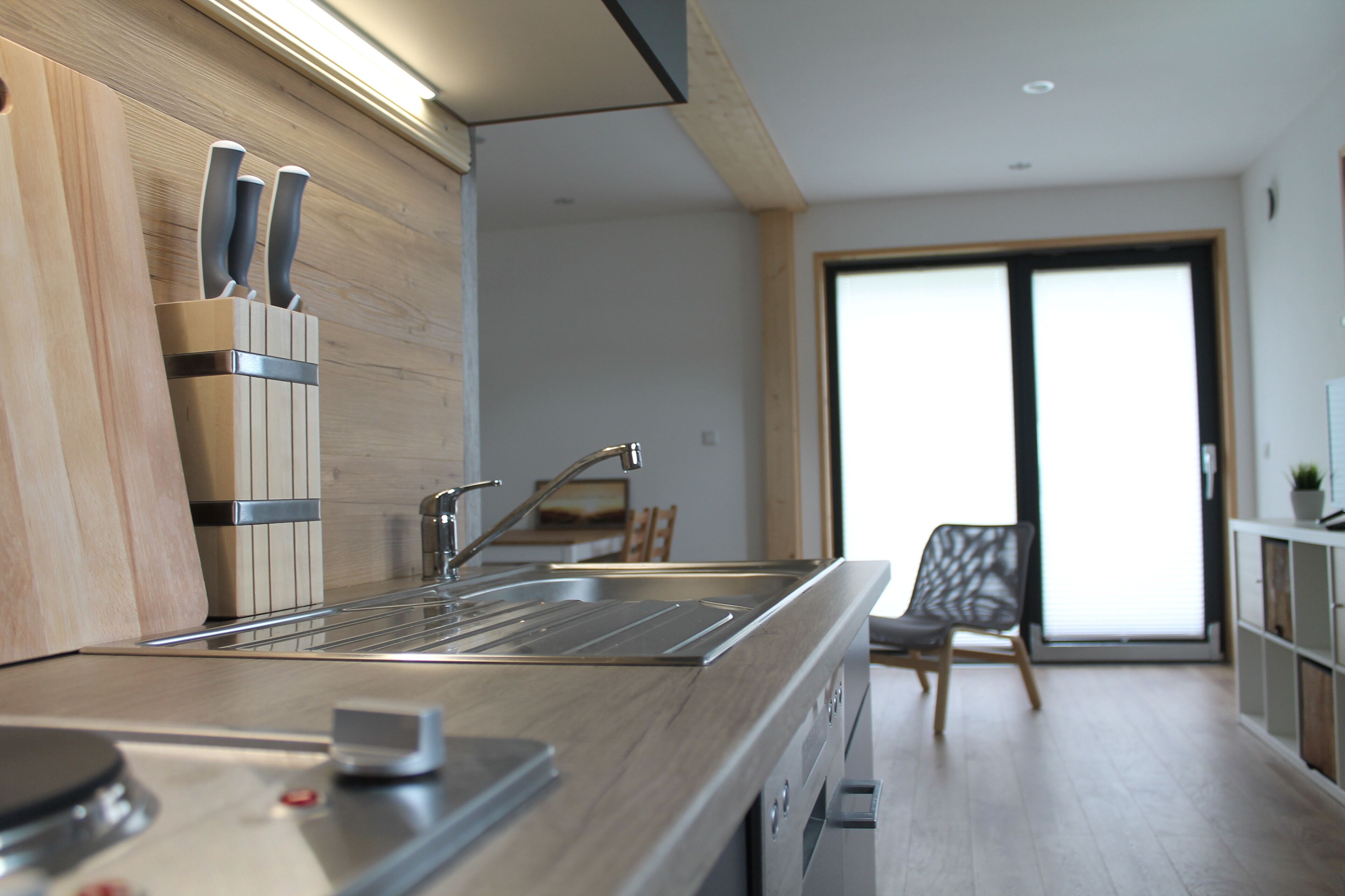 Apartment in a rustic romantic holiday home on Lake Plätlinsee with lake access