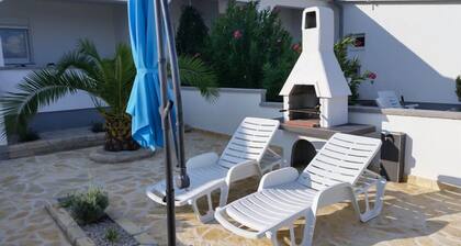 Apartment house Lijepi Pogled