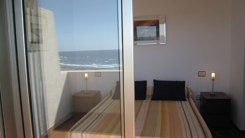 Modern Oceanfront Penthouse Apartment. Very Spacious. Big Sunbathing Terrace.