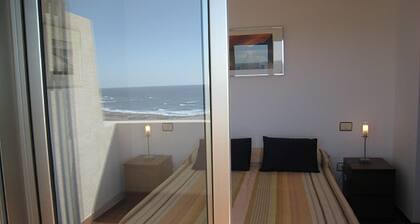 Modern Oceanfront Penthouse Apartment. Very Spacious. Big Sunbathing Terrace.