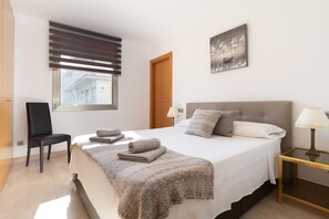 3 Schlafzimmer, Bügeleisen/Bügelbrett, Internetzugang, Bettwäsche