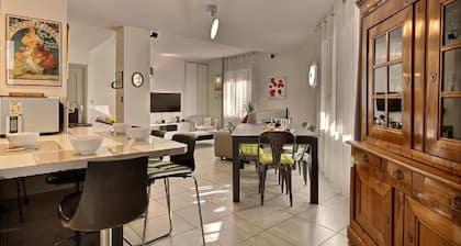 Exceptionnel 4 piĂšces rĂ©novĂ© appartement de rĂȘve au cĆur du Triangle dOr de Lyon