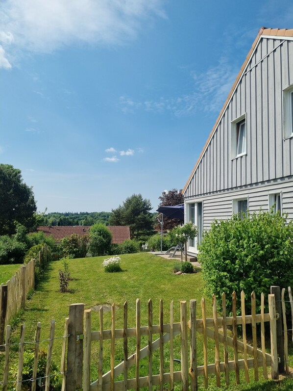 Holiday home in the holiday park Mönchneversdorfer See to 5 Pers