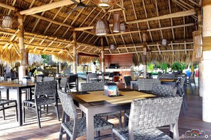 Restaurant - Arenas Beach Hotel (Corn Islands)