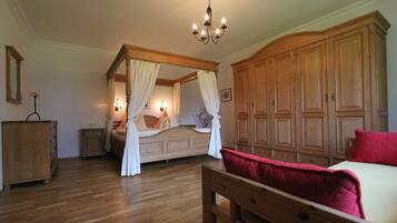 4 Schlafzimmer, Bügeleisen/Bügelbrett, WLAN, Bettwäsche