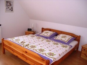 3 chambres, fer et planche à repasser, accès au Wi-Fi (inclus)