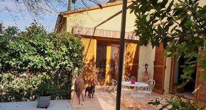 Familienvilla umgeben von Eichen 5 Minuten von den Stränden entfernt