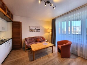 Living area - Haus Elisabeth Apartment 2, non smoking, balcony, roof terrace (Cuxhaven)