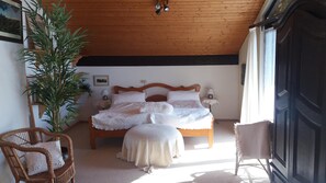 2 chambres, fer et planche à repasser, Wi-Fi gratuit, draps fournis