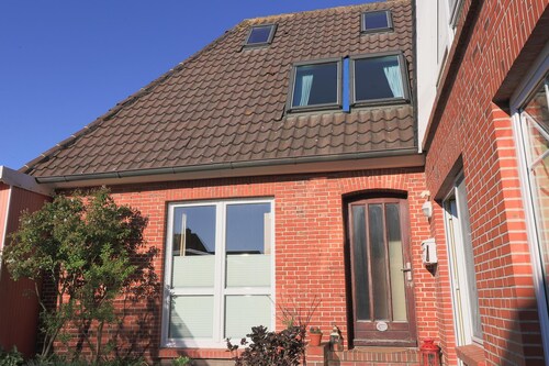 Appartement joliment meublé et calme pour 1 à 4 personnes.