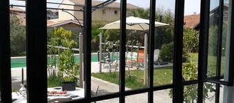 VERY SUNNY HOUSE WITH POOL