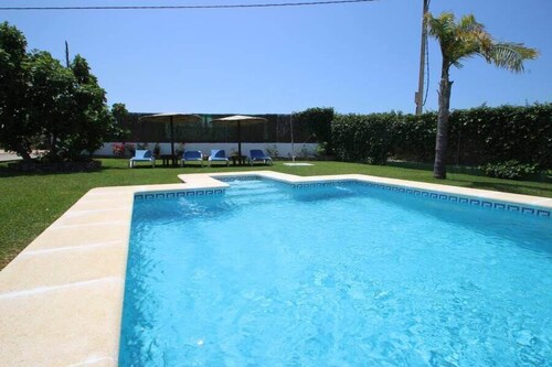 Großer Pool, schöner Kamin, gemauerter Grill, in der Nähe vom Traumstrand in Roche - Casa Bartolo -