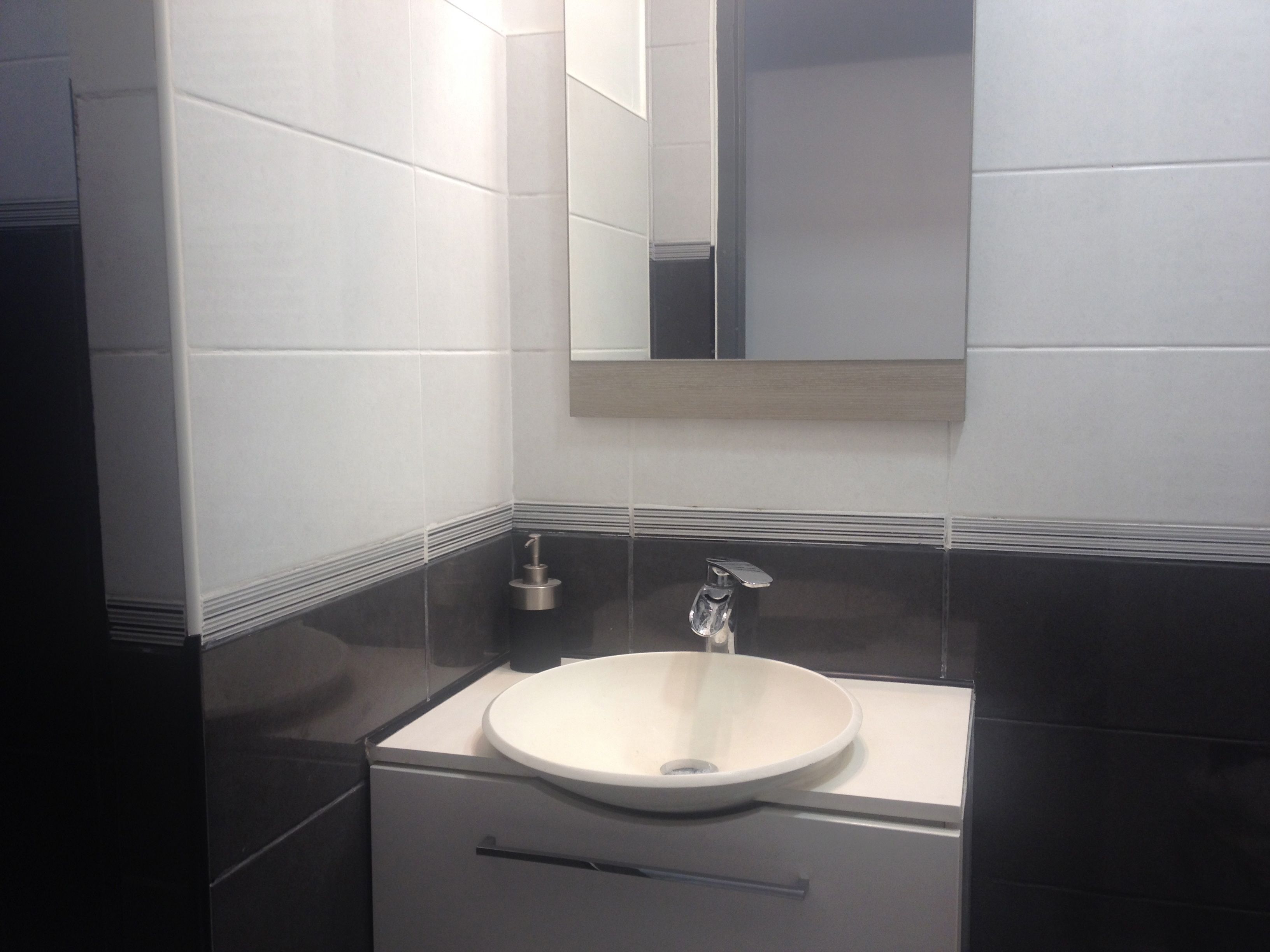 Superb house with vines and view of the Grand Colombier